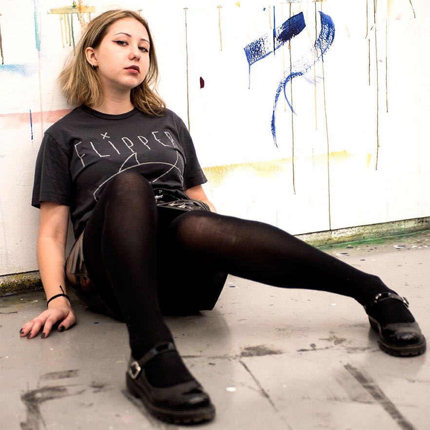 Worn Free T-Shirt - Flipper tee